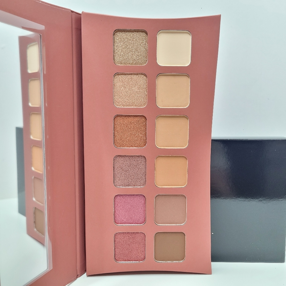 Illamasqua Unveiled‎ Artistry Palette